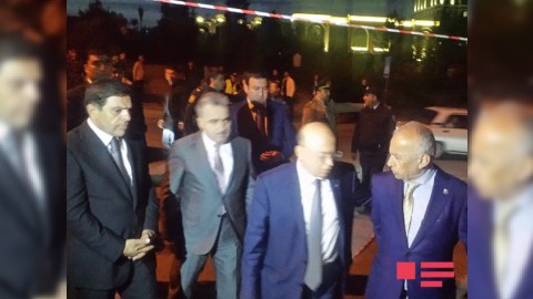 Kəmaləddin Heydərov yanğın yerinə getdi - FOTO