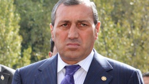 Ermənistanda qubernatora sui-qəsd edildi