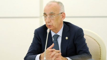 Hacıbala Abutalıbov ondan istefa tələb edən deputata CAVAB VERDİ