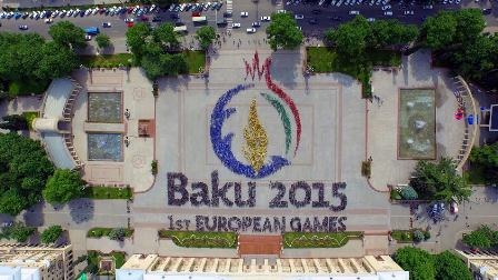 Gəncədə 6 min gəncin iştirakı ilə “Bakı-2015” fləşmobu - VİDEO