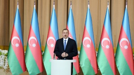 Prezident və xanımı Respublika Günü münasibətilə rəsmi qəbulda - FOTO 