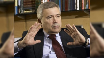 Azərbaycanlı milyarder Rusiya klubuna 60 milyon dollar xərcləyir