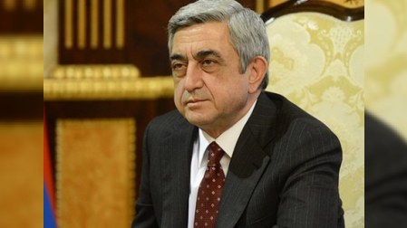 Sərkisyan Fransaya gedir