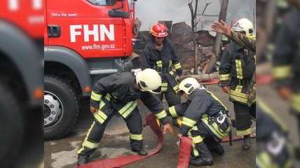 “Karvan” ticarət mərkəzində yanğın baş verməyib - FHN təkzib etdi