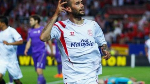 “Sevilya”nın müdafiəçisi “Barselona” ya keçdi