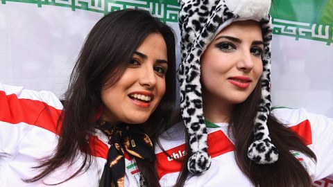 İranda qadınlara qadağa yumşaldı: onlar stadiona buraxılacaqlar