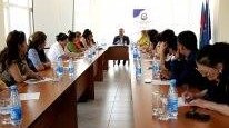 Təhsildən kənarda qalan qız uşaqlarının problemi qaldırıldı