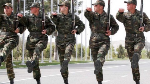 Hərbi çağırış yaşı artırıla bilər 