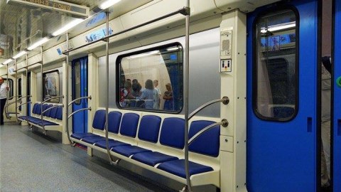 “Metroda stansiyaların adlarının ingiliscə səsləndirilməsi ləğv olunacaq” 