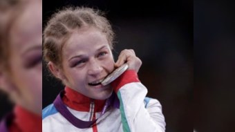 Associated Press-in təqdimatı: Mariya Stadnik və onun baldızı...