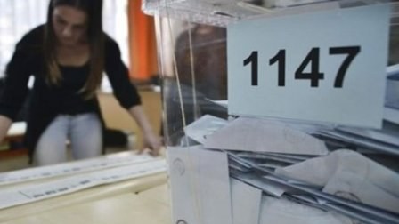 Türkiyədə parlament seçkilərinin yekin nəticələri açıqlandı