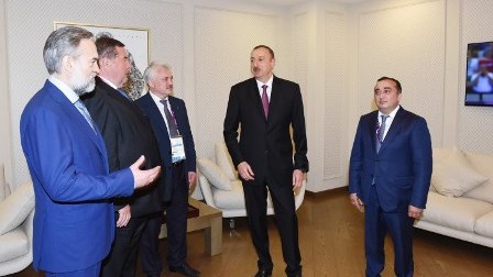 İlham Əliyevə Çempion kəməri təqdim edildi – FOTO 