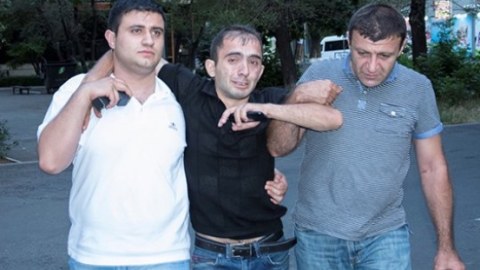Yerevandakı aksiyada saxlanılanlar 237 nəfərə çatır - FOTOLAR