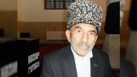 Hacı Əbdül Həccə gedib, içki içənləri şallaqlayıb 