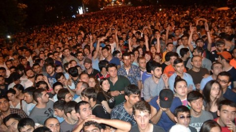 Sərkisyana xəbərdarlıq: “Ermənistan Şimali Koreya olmayacaq”