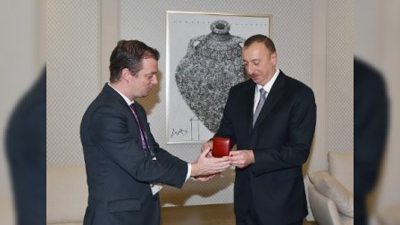 İlham Əliyevə ali paralimpiya mükafatı təqdim edilib  - FOTO 