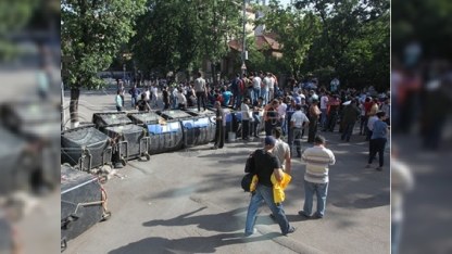 Yerevanda aclıq aksiyası başladı 