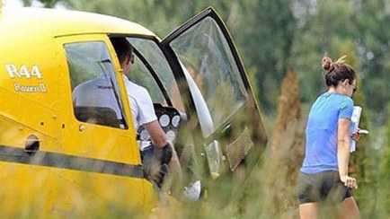 Məşhur futbolçunun xanımı çörək almağa helikopterlə getdi