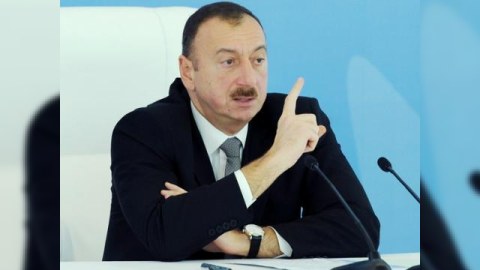 “Nə qədər gücüm varsa mən bu kənar təsirin qarşısında duracağam” 
