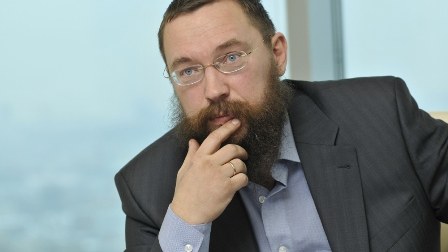 Qarabağa köçən rus milyoner bilet alıb geri qayıdır