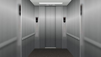 Ölü 8 gün liftdə  qaldı 