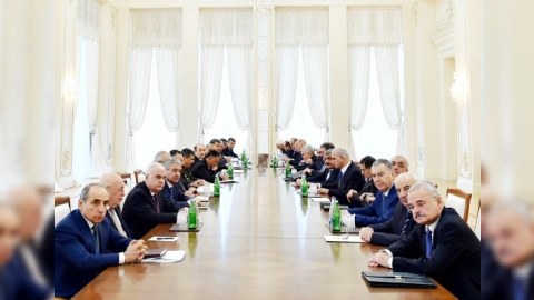 Hansı nazir oruc tutdu?..