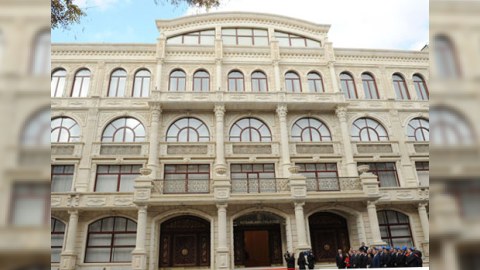 Hesablama Palatası dövlət qurumlarındakı yeyintilərlə bağlı hesabat verdi