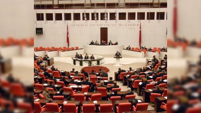 Türkiyə parlamentinin təcili növbədənkənar iclası çağırıldı 