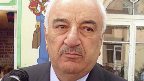 Azərbaycanda iş saatı dəyişdirilir 