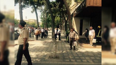 Bakıdakı məşhur restoranda yanğın baş verdi - FOTOLAR