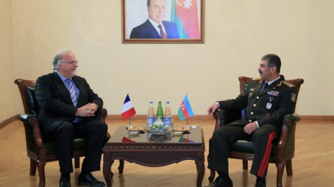 Zakir Həsənov Fransa səfiri ilə hərbi-siyasi vəziyyəti müzakirə edib  - FOTO