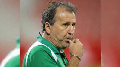 Əfsanəvi futbolçu FİFA prezidentliynə namizəd olacaq 