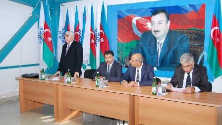 Deputat Ağalar Vəliyev hesabat verdi - FOTOLAR