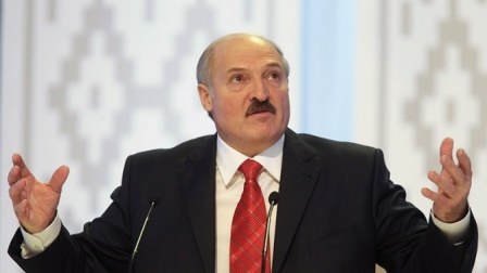 Lukaşenko: “Müxalifətin qalib gəlmək şansı yoxdur”