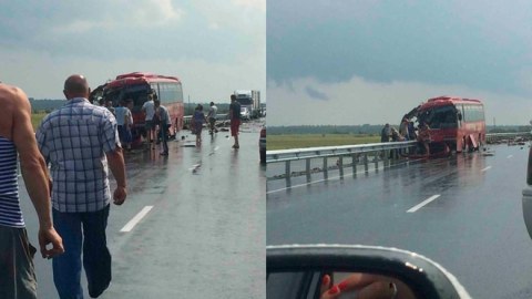 İki avtobus toqquşdu: 12 nəfər öldü - FOTO