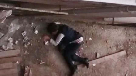 İstanbulda ABŞ konsulluğuna hücu edən qadın yaralı tapıldı 