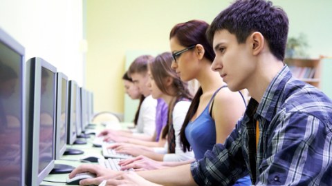 Azərbaycandakı bəzi özəl universitetlər bağlana bilər