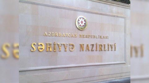 İnsan ölümündə ittiham olunan həkimlə bağlı rəsmi açıqlama 