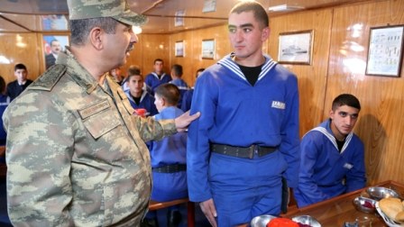 Azərbaycanın müdafiə naziri Moskvaya səfərə gedib