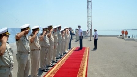 Rusiya hərbi gəmiləri Azərbaycanı tərk etdi – FOTO 