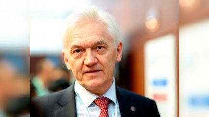 Putinin dostu sanksiyalara görə Xruşşovun bağ evinə köçdü