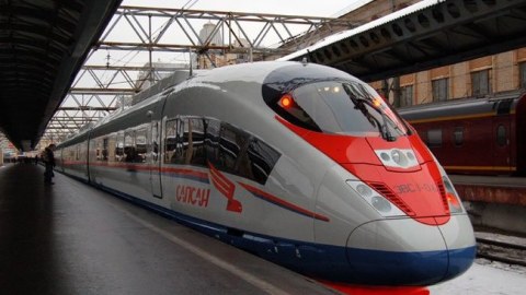  Bakıdan Qarsa bir günlük qatar yolu 
