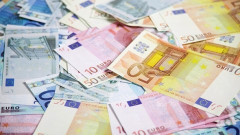 Bu günün valyuta məzənnəsi: avro qalxdı