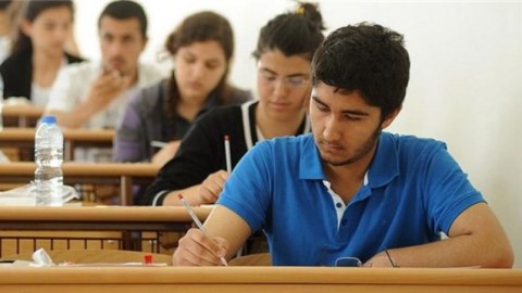 Bu il 700 bal toplayan 15 abituriyent sabah toplanır