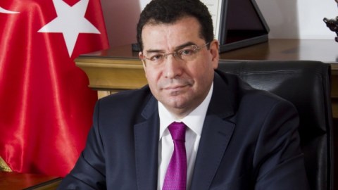 MHP-də ŞOK: Nazir təklifi alan köməkçi vəzifəsindən istefa verdi