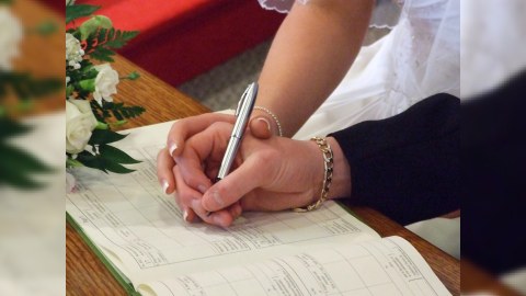 Nikah bağlamaq üçün 33 mindən çox şəxs müayinədən keçib
