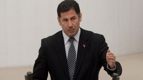 Sinan Oğan MHP-dən çıxarılmasına şeirlə cavab verdi