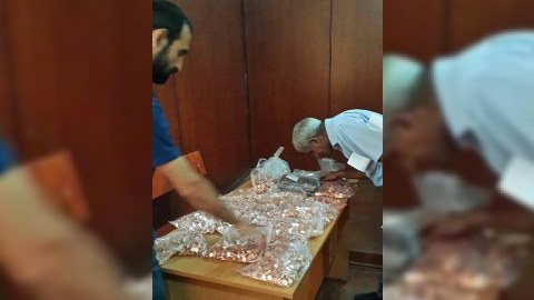 Bakıdakı məhkəmədə maraqlı olay - Uduzan tərəf iddiaçıya 1 qəpiklər ödədi - FOTOLAR 
