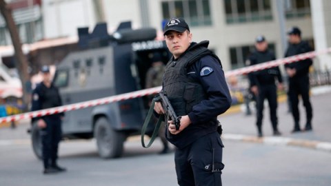 Türkiyədə 4 polis həlak oldu