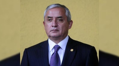 Korrupsiyada ittiham olunan prezident istefa verdi